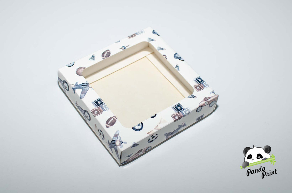 Коробка с прозрачным окном 150х150х40 Детские игрушки (белое дно)