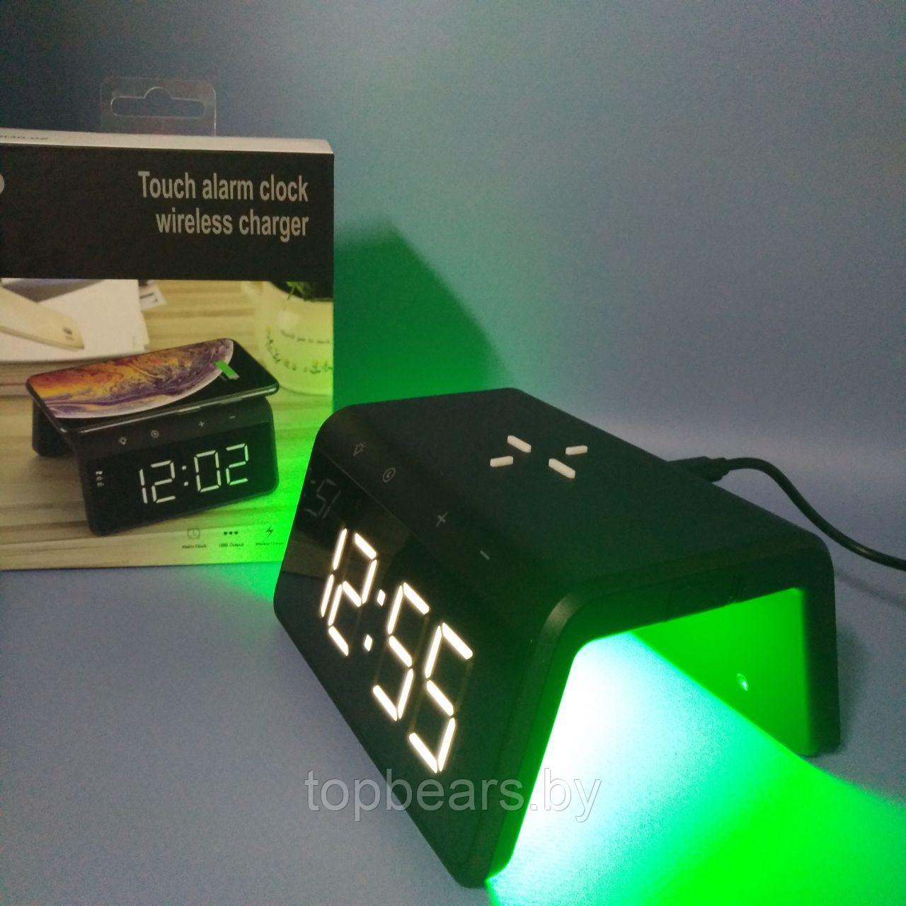 Часы настольные с функцией беспроводной зарядки и RGB подсветкой / Умные часы - фото 6 - id-p225600550