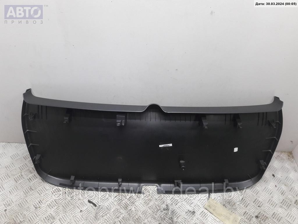 Обшивка крышки багажника Skoda Octavia mk2 (A5) - фото 2 - id-p225516219