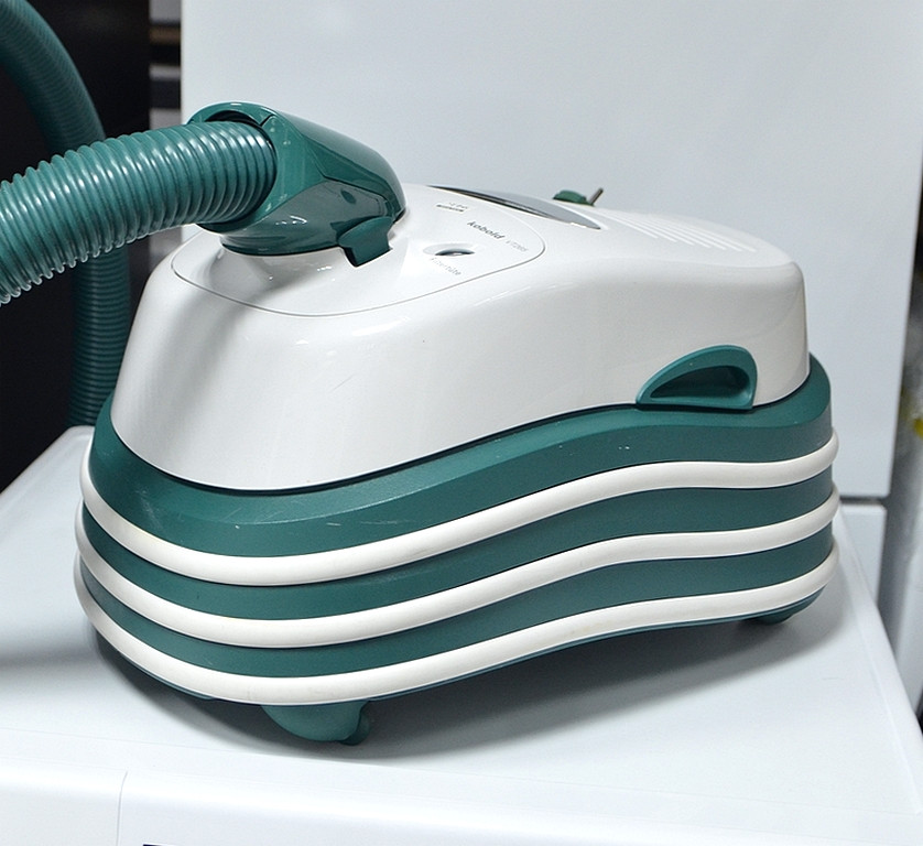 ПЫЛЕСОС   VORWERK   VT265-1    СДЕЛАНО В ГЕРМАНИИ