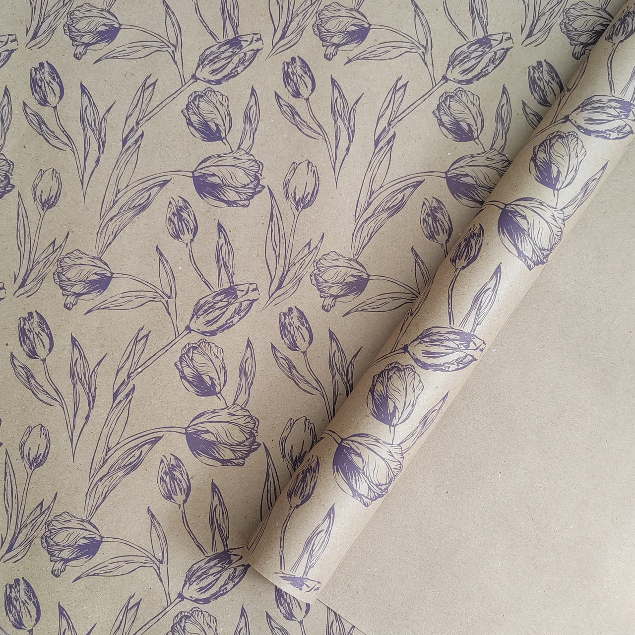 Крафт-бумага "Тюльпаны" цвет: фиолетовый, 70 г/м2, 70см*10м - фото 1 - id-p225671766
