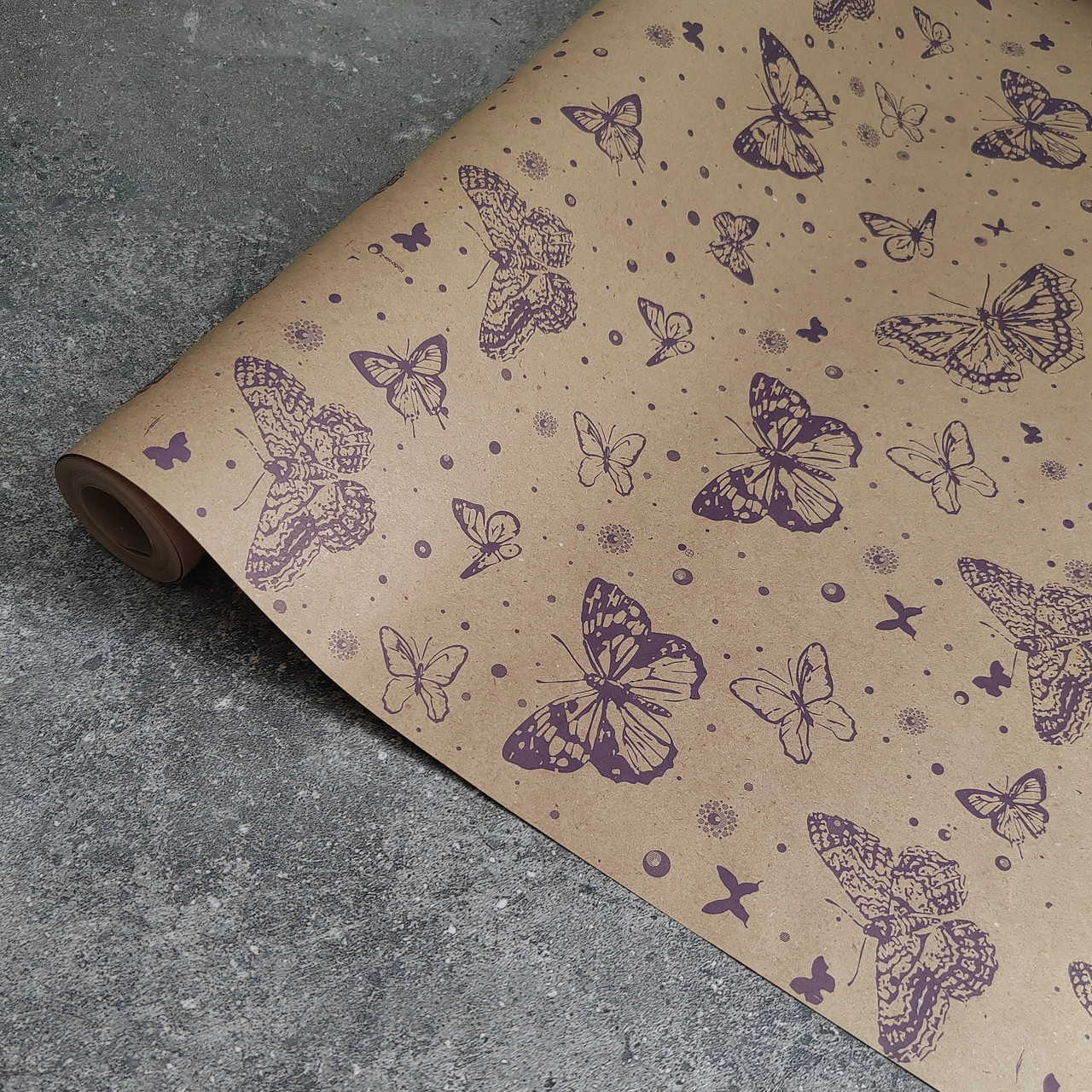 Крафт-бумага "Бабочки" цвет: фиолетовый, 70 г/м2, 70см*10м - фото 2 - id-p225671771