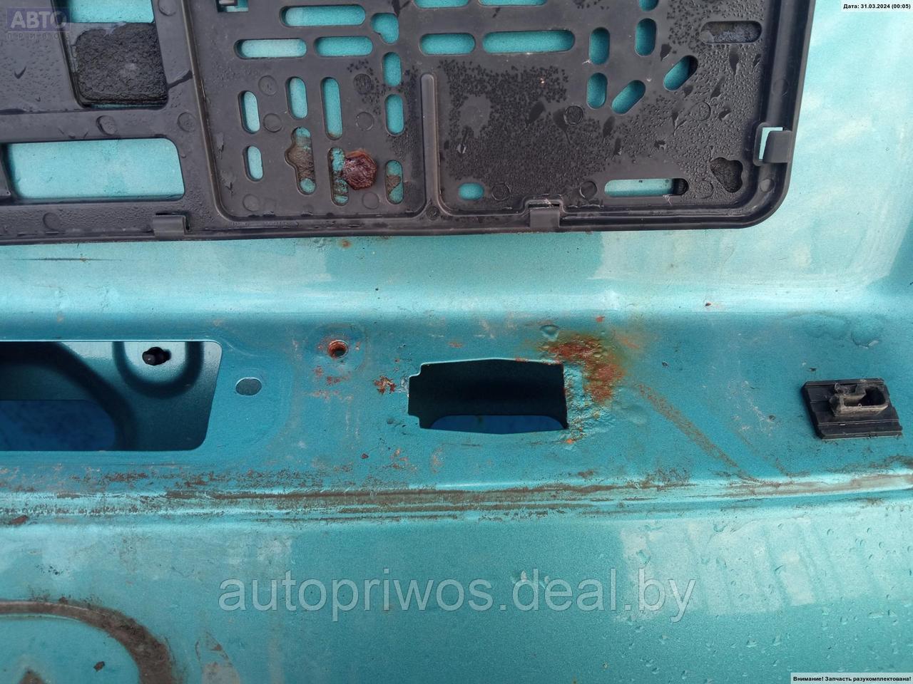 Крышка багажника (дверь задняя) Mazda Premacy - фото 4 - id-p224313465