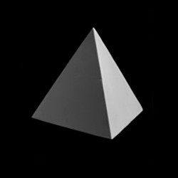 Правильная пирамида гипс - фото 1 - id-p225690232