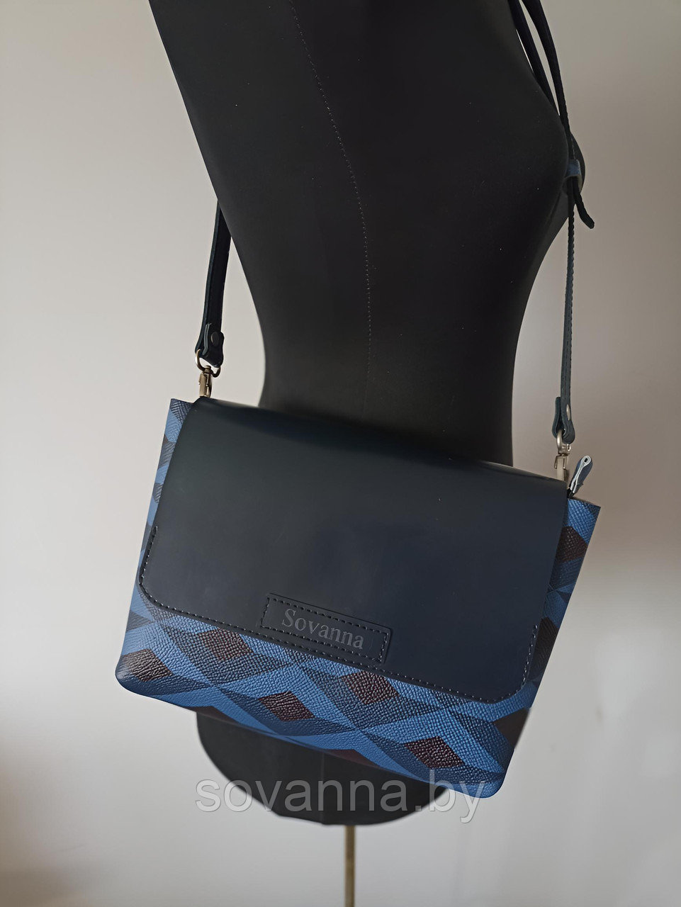 Кожаная сумка "Темный синий ромб" - фото 1 - id-p225741040