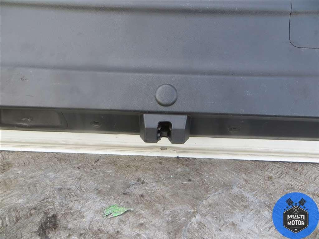 Кнопка открытия багажника CHEVROLET ORLANDO (2010-2015) 2.0 CDi Z20D1 2011 г. - фото 7 - id-p225741099