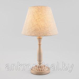 Классическая настольная лампа 01060/1 белый с золотом Eurosvet