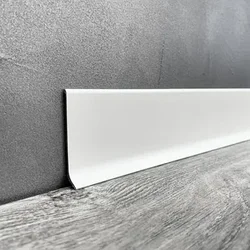 Какой плинтус выбрать для пола