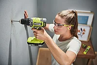 ONE + / Ударная дрель-шуруповерт RYOBI RPD18-2C42S