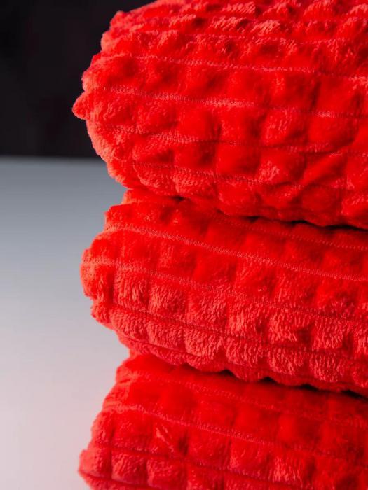 Красное покрывало на кровать 200х220 евро велсофт флисовое двусторонее Плед из флиса кубик гипоаллергенный - фото 1 - id-p225926104