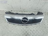 Решетка радиатора Opel Zafira B