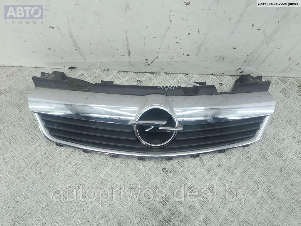 Решетка радиатора Opel Zafira B - фото 1 - id-p225925872