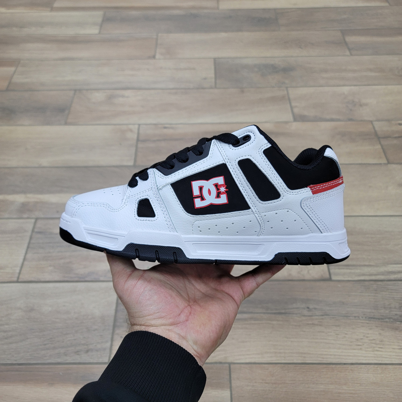 Кроссовки DC Stag White Black Red