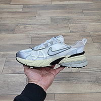 Кроссовки Nike V2K Run Summit White / Metallic Silver