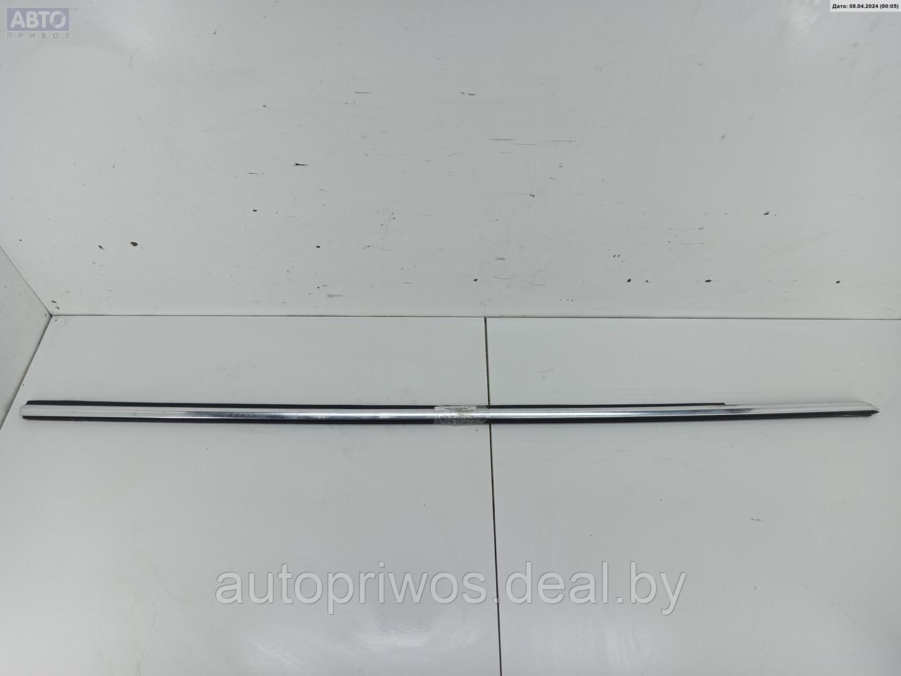 Молдинг стекла двери передней правой наружный Audi A8 D2 (1994-2002) - фото 1 - id-p225828826