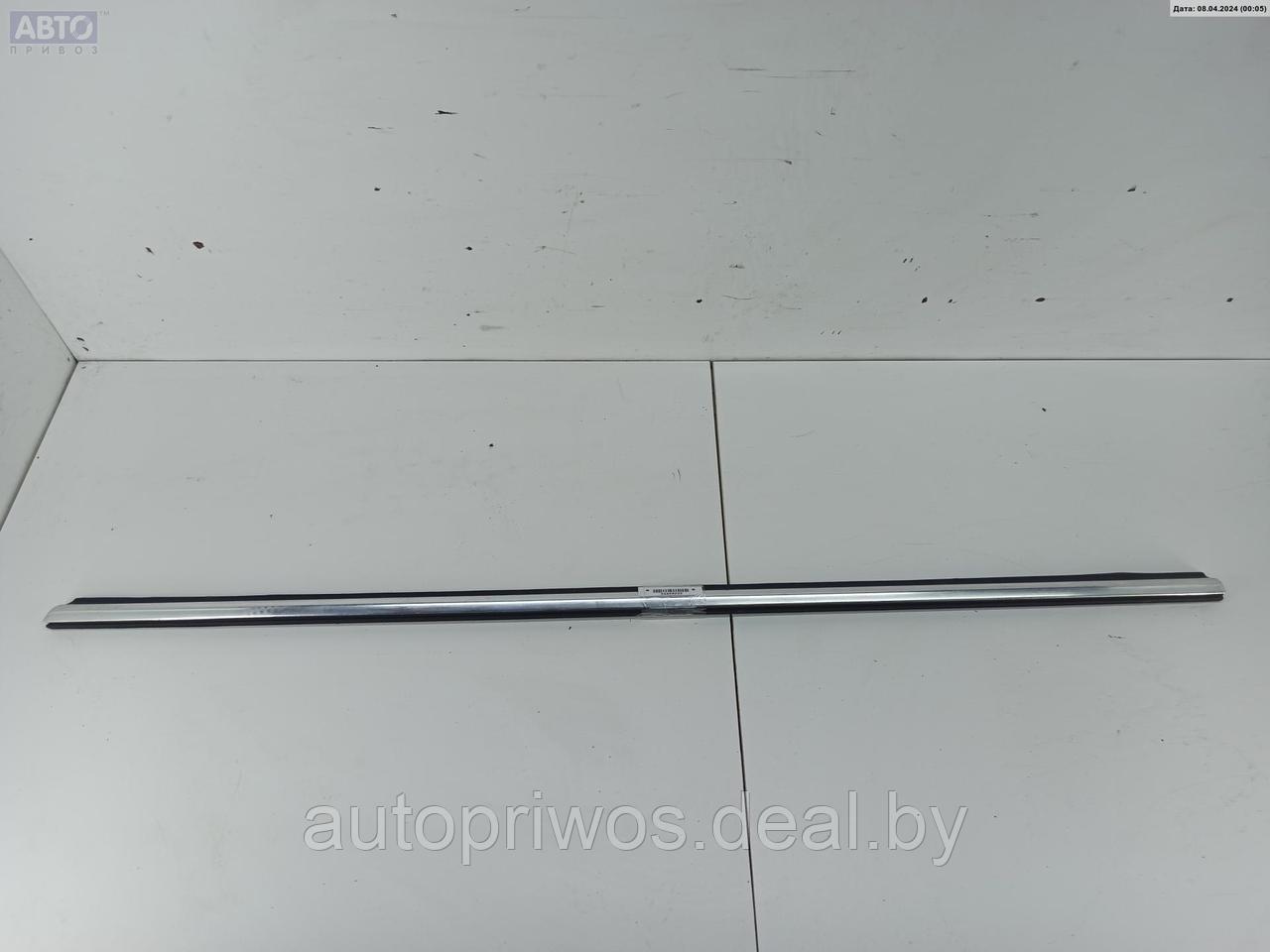 Молдинг стекла двери задней правой наружный Audi A8 D2 (1994-2002) - фото 1 - id-p225965575