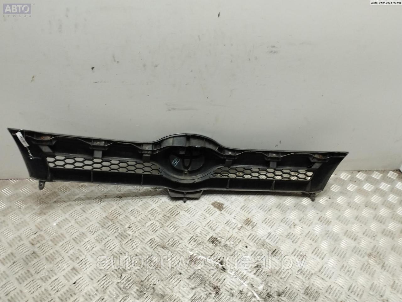 Решетка радиатора Toyota Corolla Verso - фото 2 - id-p225983786