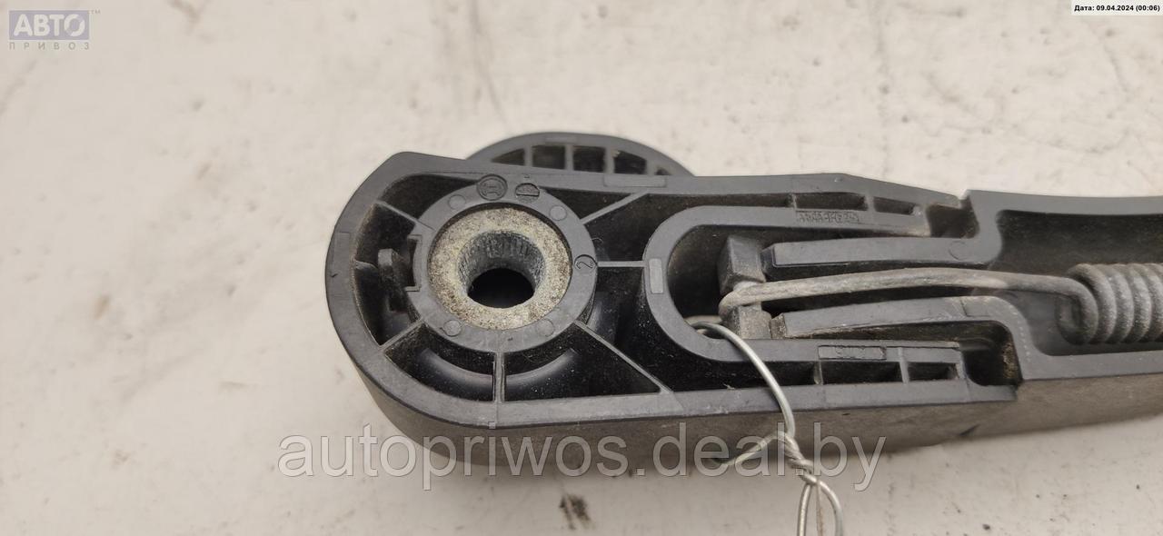 Щеткодержатель (поводок стеклоочистителя) задний Peugeot 206 - фото 3 - id-p225984380