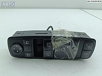 Блок кнопок управления стеклоподъемниками Mercedes W245 (B)