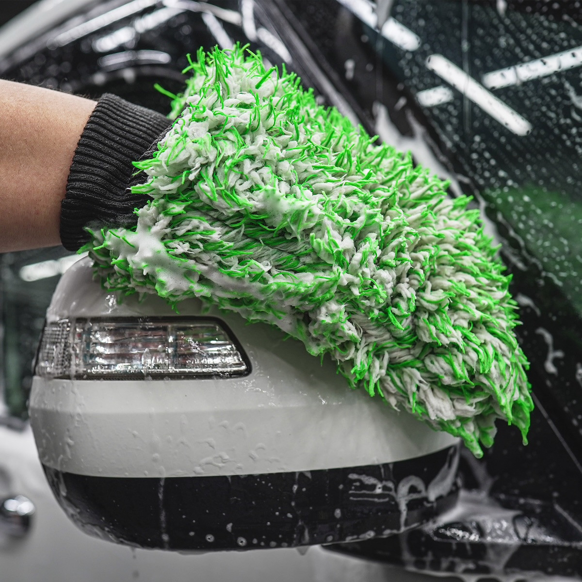 WASH MITT GREEN MW4 - Микрофибровая варежка для мойки | LERATON | - фото 4 - id-p212858750