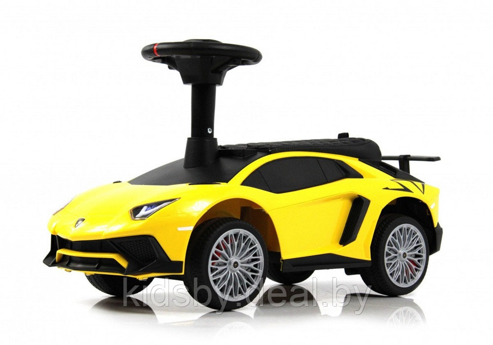 Детский толокар RiverToys M555MM-D (жёлтый)  Lamborghini Aventador SV