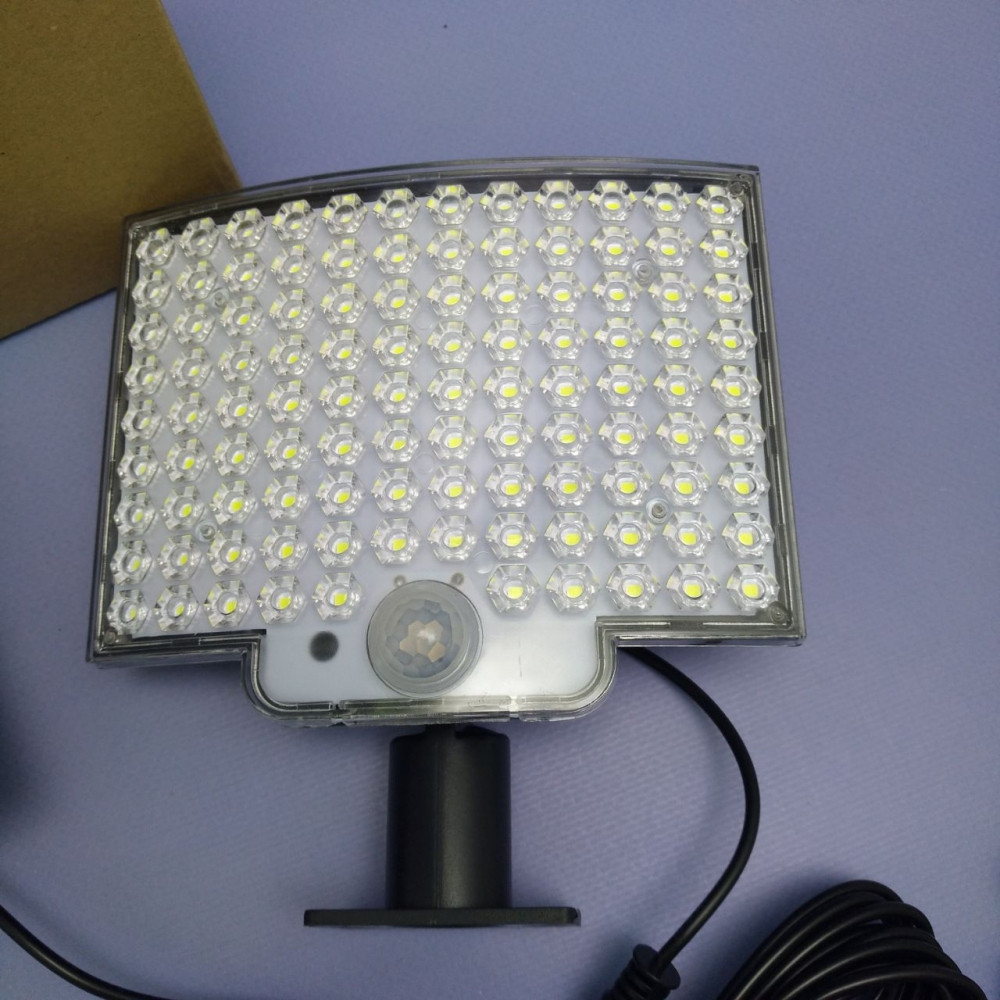 Светильник - прожектор на солнечной батарее с датчиком движения и пультом управления Led Solar Sensor Light - фото 4 - id-p226160654