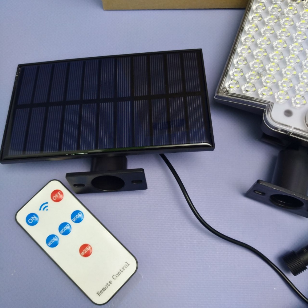 Светильник - прожектор на солнечной батарее с датчиком движения и пультом управления Led Solar Sensor Light - фото 5 - id-p226161960
