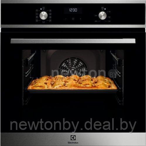 Электрический духовой шкаф Electrolux SteamBake PRO 600 EOD5C70BX