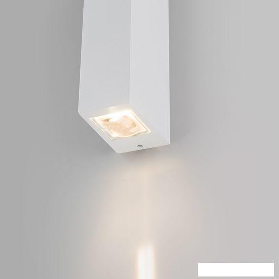 Уличный настенный светильник Elektrostandard Blaze LED 35136/W (белый) - фото 2 - id-p225813349