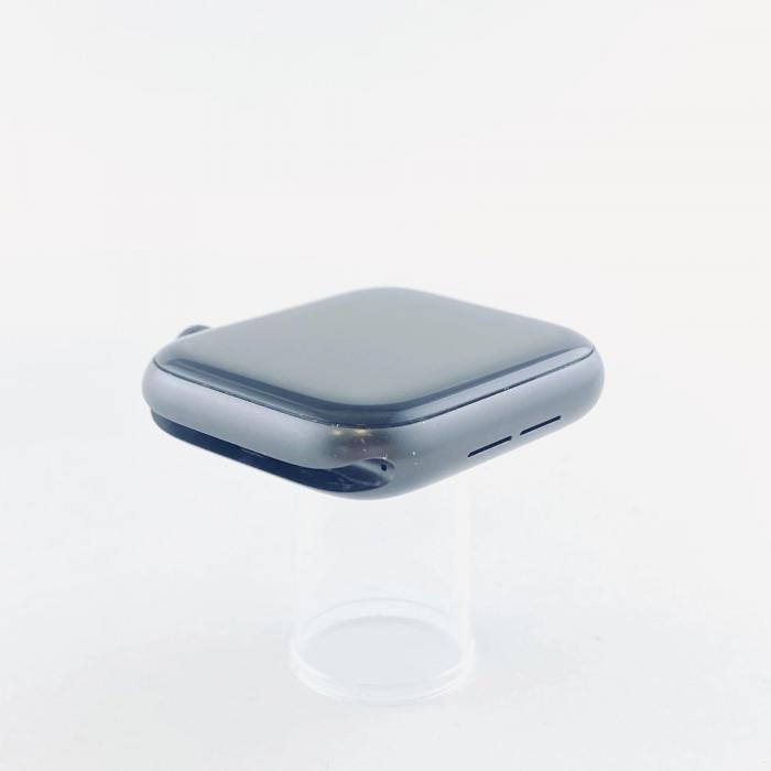 Apple Watch SE GPS, 44mm Space Gray Aluminium Case with Black Sport Band - Regular, Model A2352 - фото 4 - id-p226013008