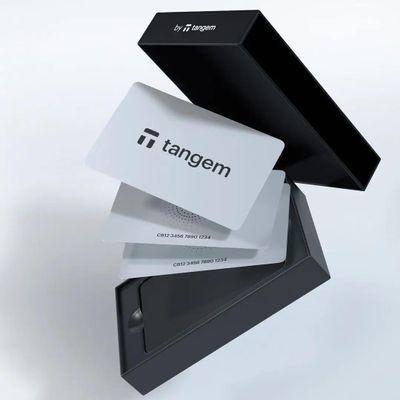 Криптокошелек TANGEM Wallet White 2.0 Pack of 3, Мультивалютный, NFC, EAL6+, Android, iOS, набор из 3 карт - фото 2 - id-p225963235
