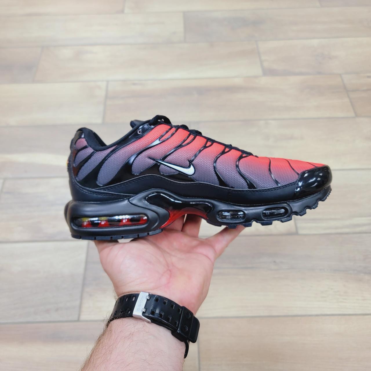 Кроссовки Nike Air Max Plus Black Red - фото 2 - id-p226255729