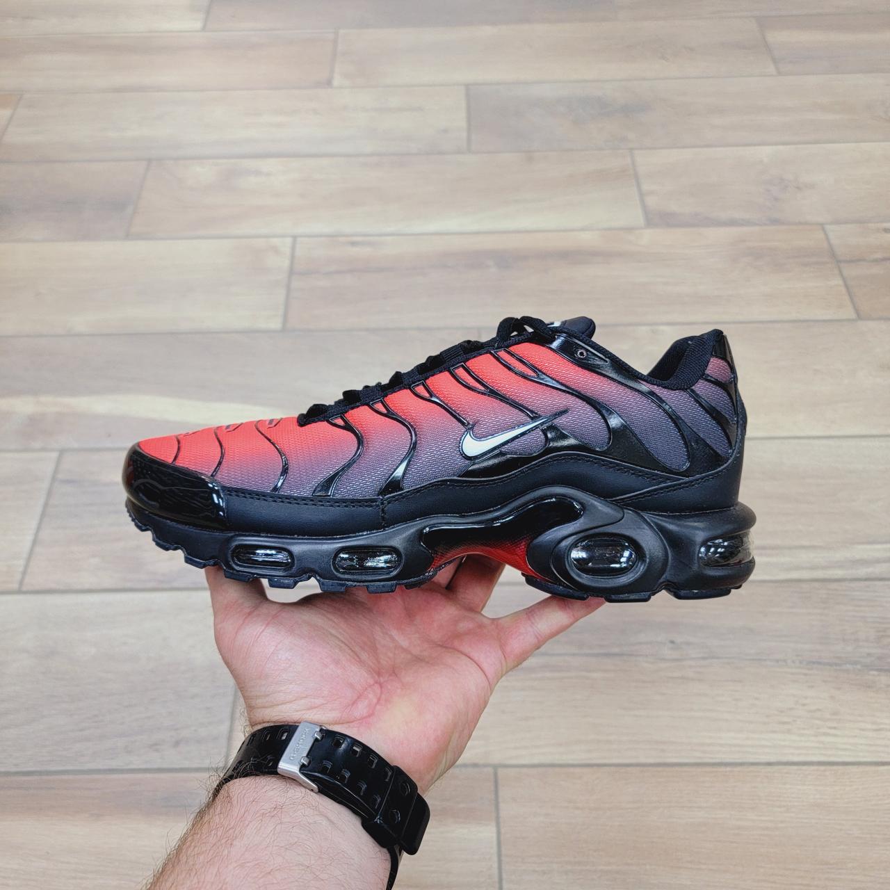 Кроссовки Nike Air Max Plus Black Red