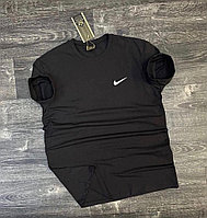 Футболки Nike ( черные, белые )