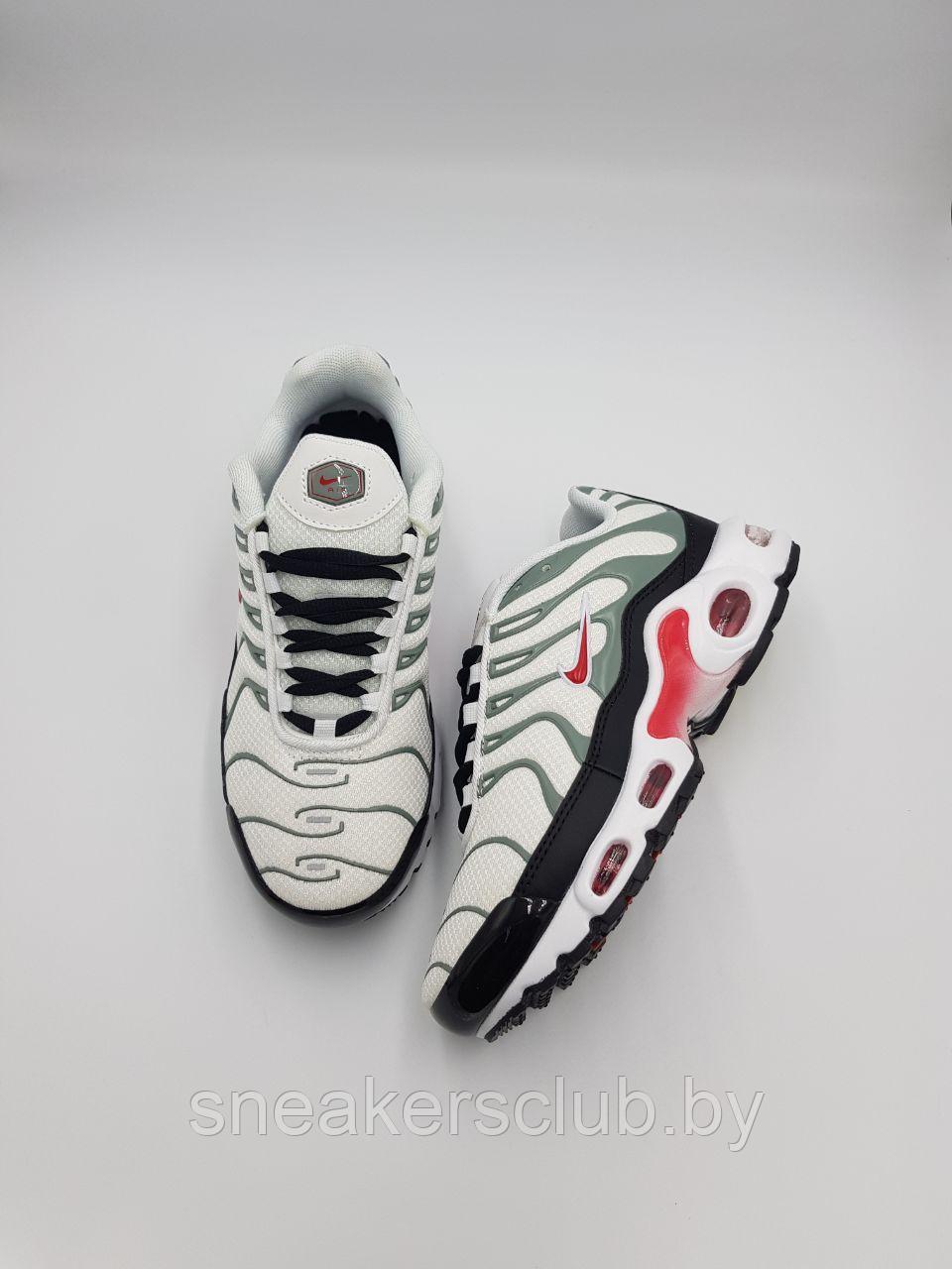 Кроссовки женские NIKE AIR MAX PLUS TN /подростковые /повседневные/весенние/летние - фото 3 - id-p226343290