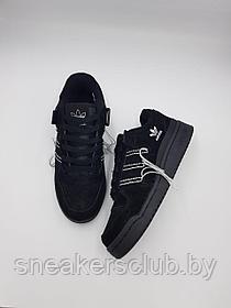 Кроссовки  Adidas мужские  Forum Low / черные