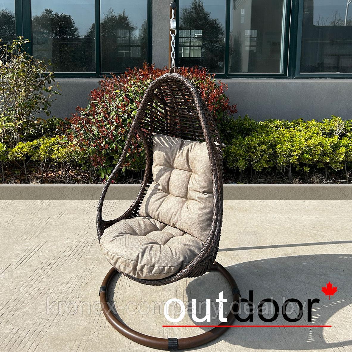 Подвесное кресло "кокон" из ротанга OUTDOOR Сорренто, коричневое - фото 1 - id-p226076994