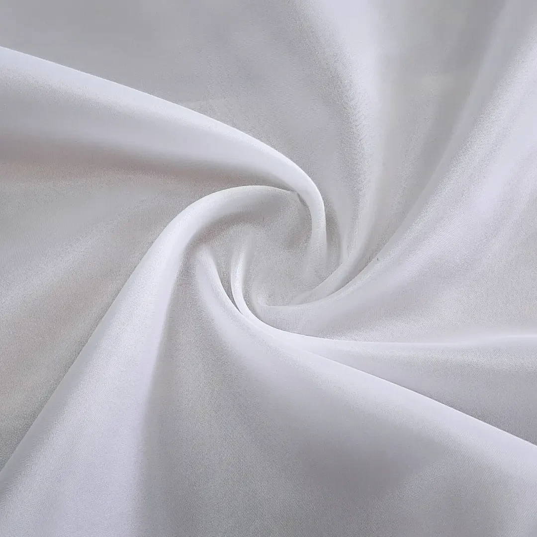 Полиэфирная подкладка 190Т (белый цвет)