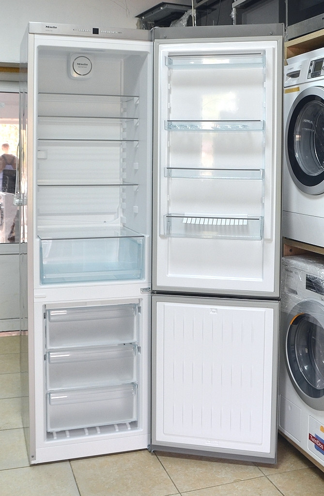 Новый двухкамерный холодильник 60 см ширина KFN29162D ed Германия Гарантия 6 мес - фото 4 - id-p226399584