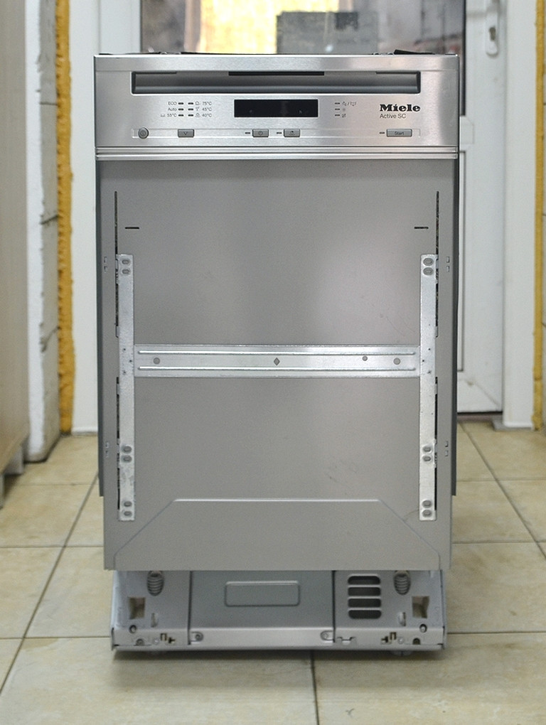 Посудомоечная машина Miele G4620SCi,  частичная встройка 45см  9 комплектов, Германия, гарантия 1 год