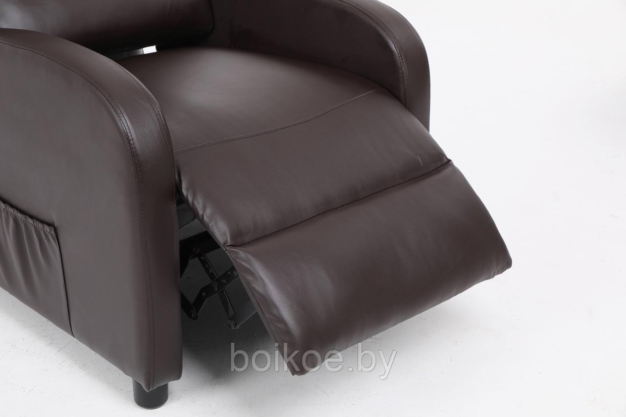 Кресло вибромассажное CALVIANO экокожа коричневый - фото 4 - id-p226415165