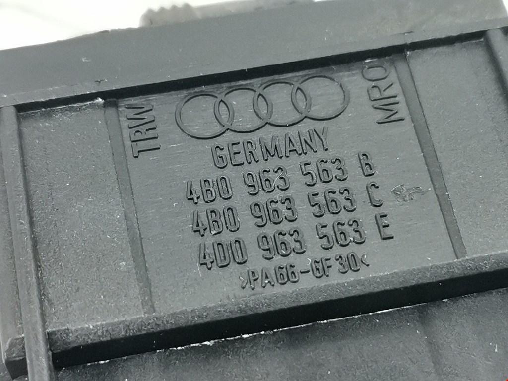 Кнопка обогрева сидений Audi A6 C5 4B0963563C - фото 3 - id-p226434576