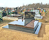ДВОЙНОЙ ПАМЯТНИК С ОДНОЙ СТЕЛОЙ НА ГРАНИТНОЙ ПЛОЩАДКЕ, фото 3