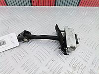 Ограничитель открывания двери Ford Focus 2 1641573