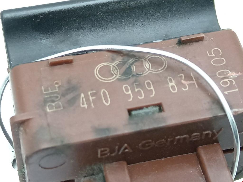 Кнопка открывания багажника Audi A6 C6 4F09598315PR - фото 4 - id-p226460262