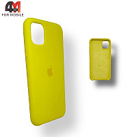 Чехол Iphone 11 Silicone Case, 32 желтого цвета