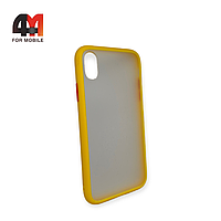Чехол Iphone XR пластиковый с усиленной рамкой, желтого цвета