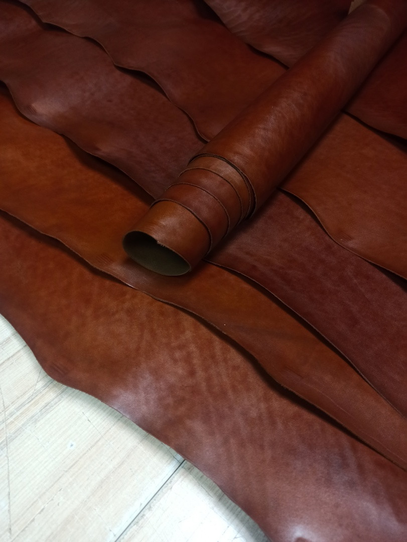 Натуральная кожа юфть цвет Коньяк с отделкой Люкс 1,2-1,4 мм - фото 3 - id-p226625954