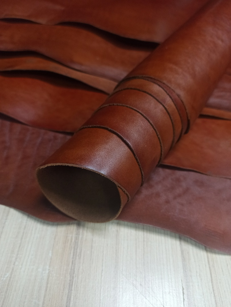 Натуральная кожа юфть цвет Коньяк с отделкой Люкс 1,2-1,4 мм - фото 1 - id-p226625954