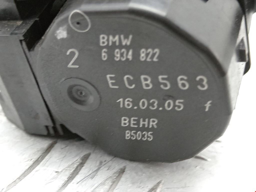 Электропривод (сервопривод) заслонки печки BMW X3 (E83) 64116934822 - фото 3 - id-p226459054
